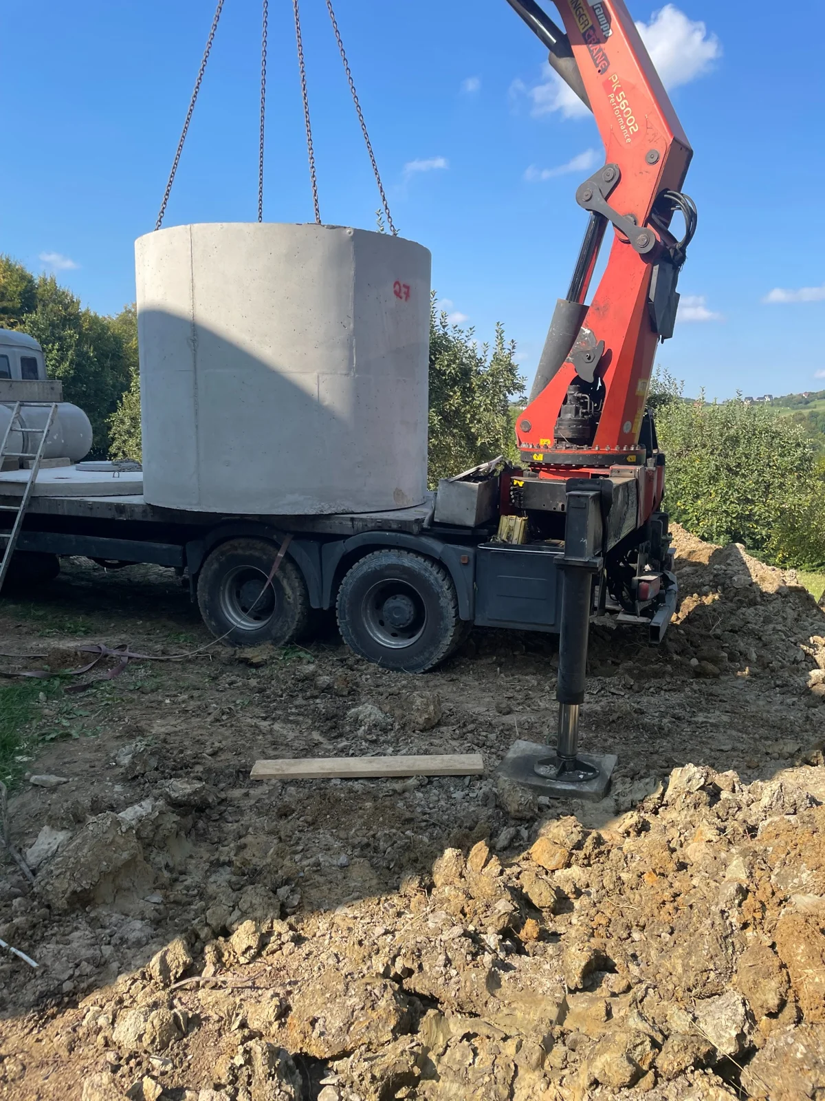 transport zbiornika na deszczówkę